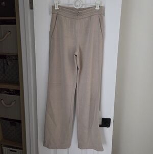 Lululemon Softstreme High-Rise Pants - Bone - Size 6